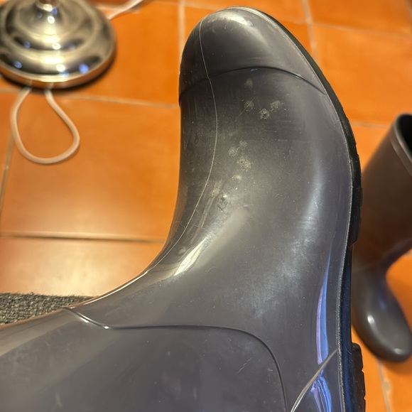 UGG Rain Boots - Picture 4 of 9